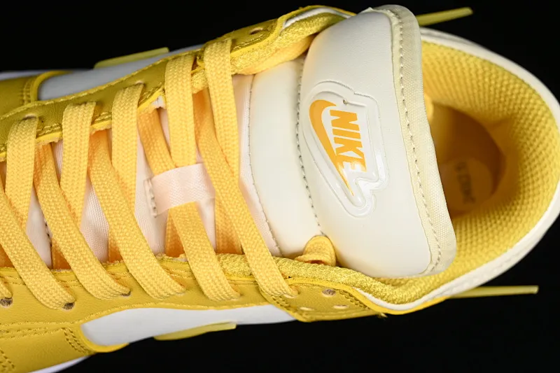 All Categories Nk SB Dunk Series Nk SB Dunk Low Low-top sneakers Cost-effective version Nk Dunk Low Twist "Vivid Sulfur" lemon yellow variant style SB low-top casual sneakers DZ2794-100